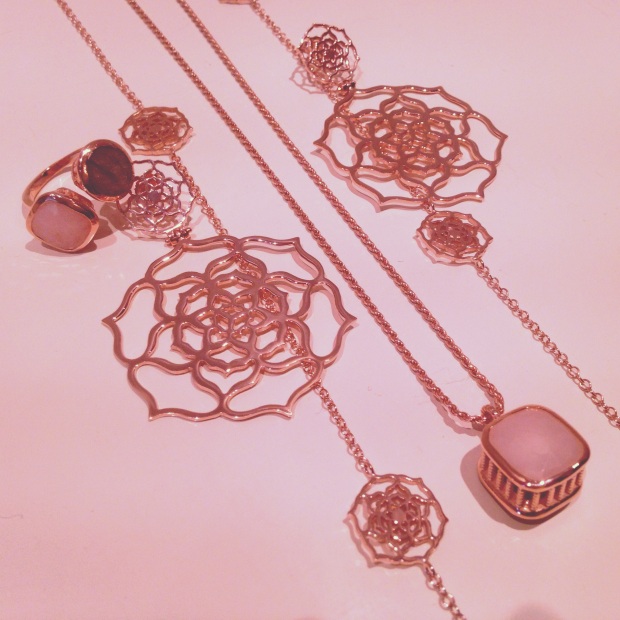 Lotus and new Rocks collection in rose gold, available in store